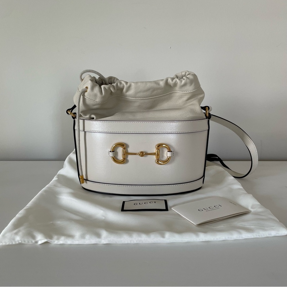 Gucci 1955 Horsebit Leather Bucket Bag in White - Picture 3 of 11